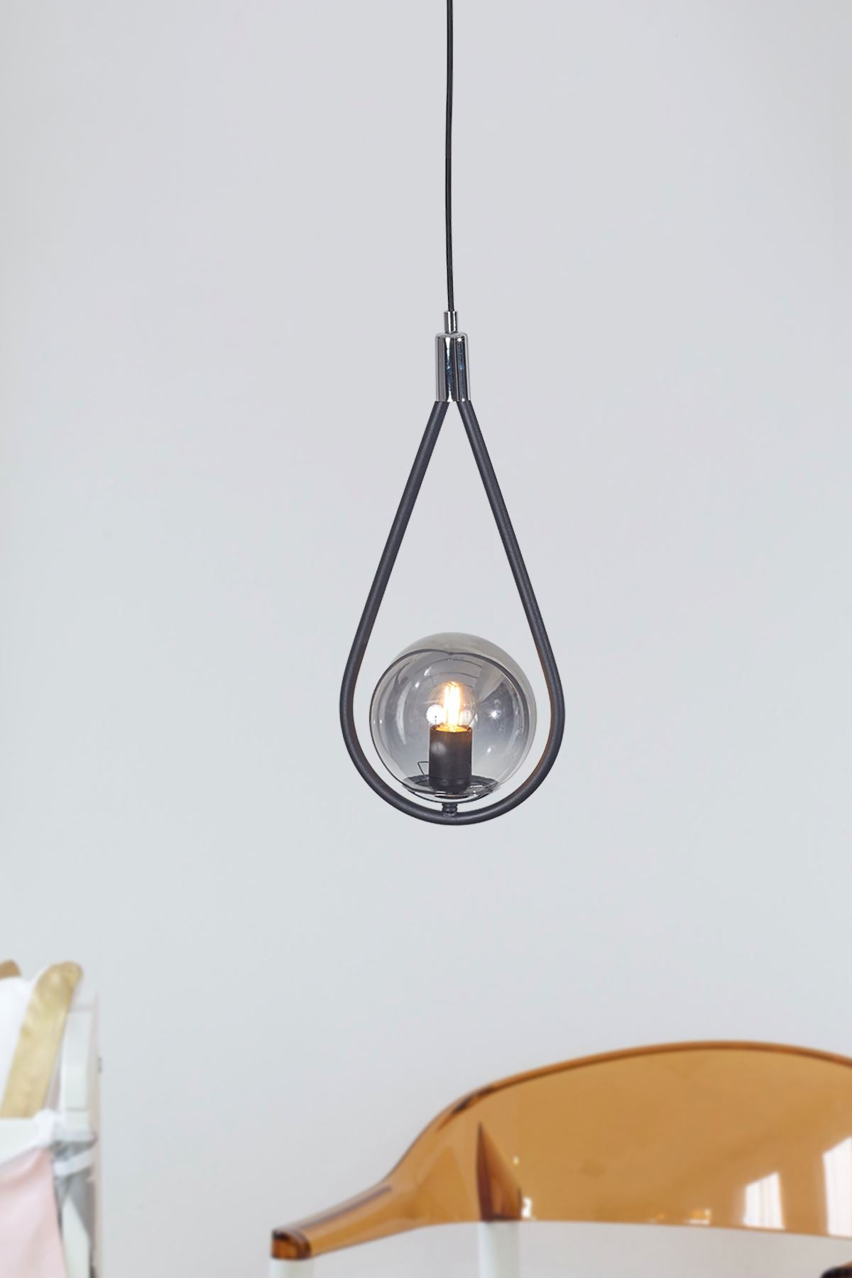 Luzarana Siena zwart met chroom metalen body rookglas design luxe hanglamp