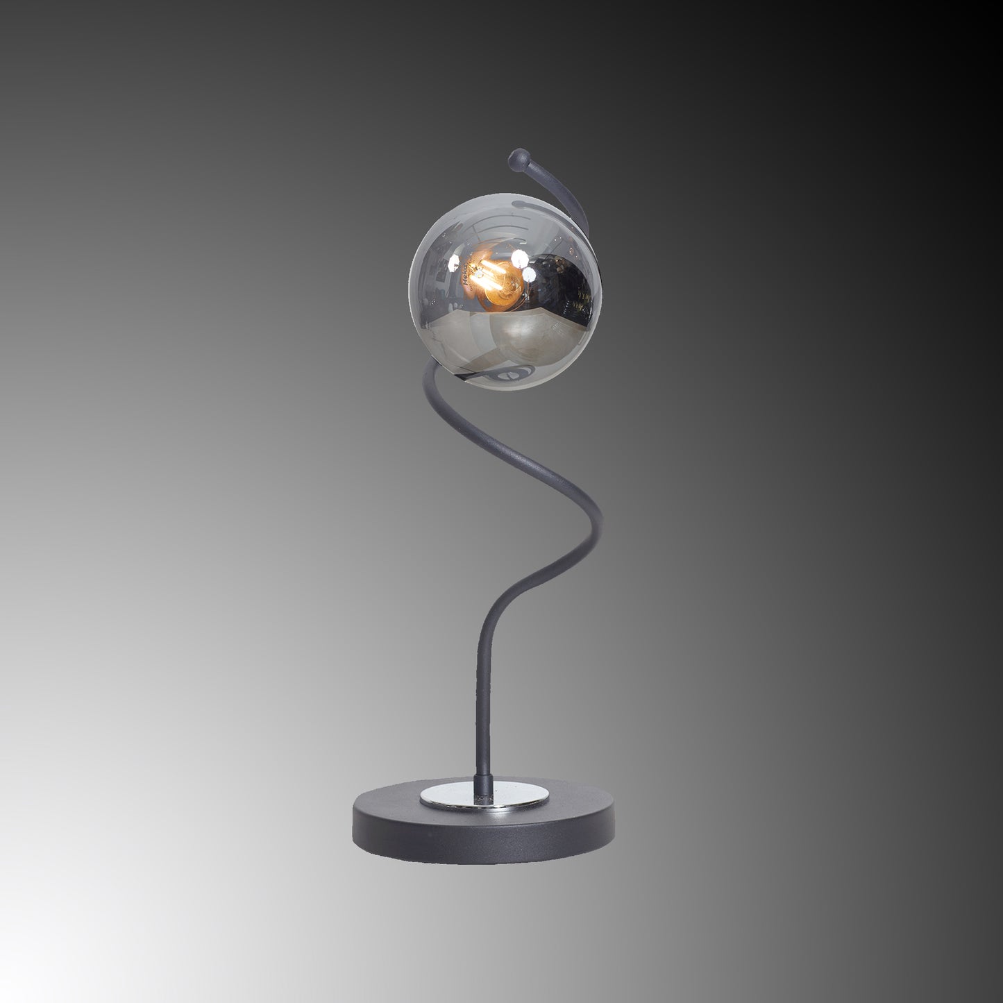 Luzarana Nora zwart goud luxe bureaulamp gebogen modern design tafellamp